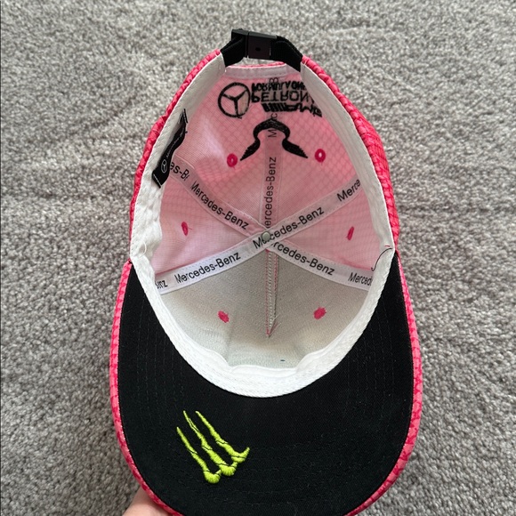 Mercedes-Benz Pink Houndstooth Cap Formula 1 - Picture 10 of 10
